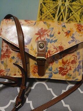 Patricia NASH Cassano AEGEAN BLOOMS Floral LEATHER Crossbody Bag PURSE